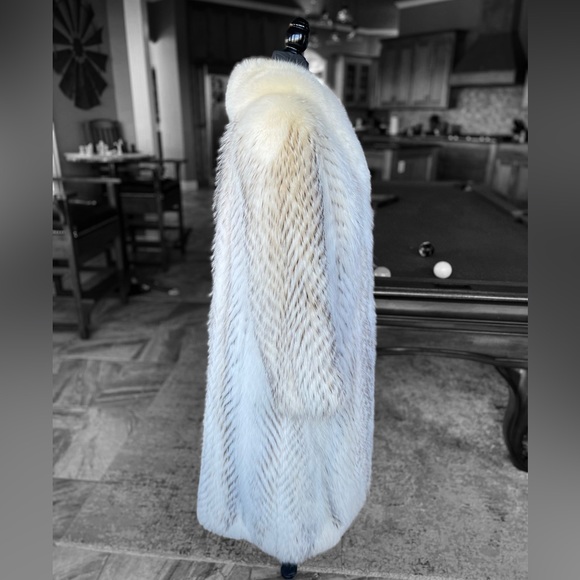 SOLD - Picture 4 of 13